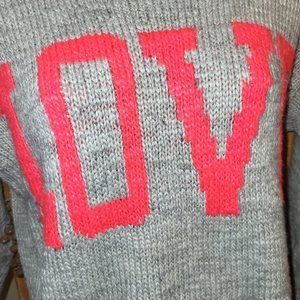 Aeropostale LOVE Sweater Grey/Hot Pink Womens Sz M